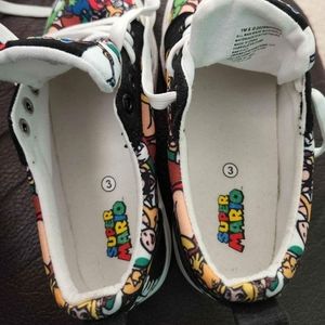 Boy shoes Super Mario